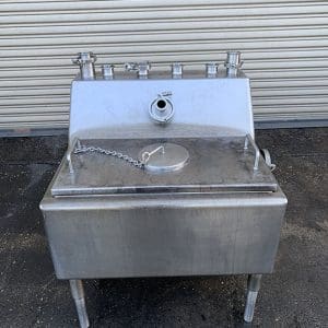 50 GALLON STAINLESS SQUARE BALANCE TANK