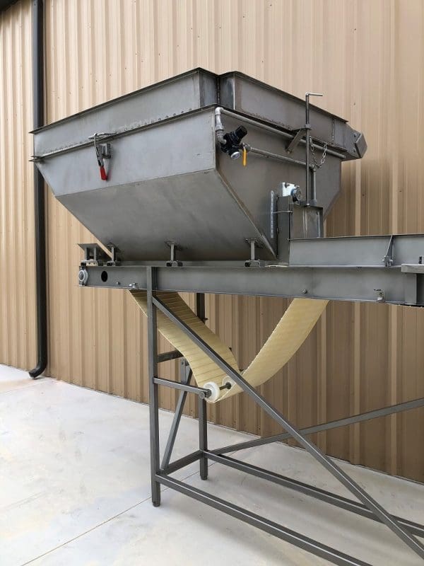 MTC Stainless Blender with 18” x 14’ Long Stainless Food Conveyor, Serial #069227