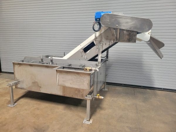 Conveyor 36in x 9' L SS Inclined Cleated Belt