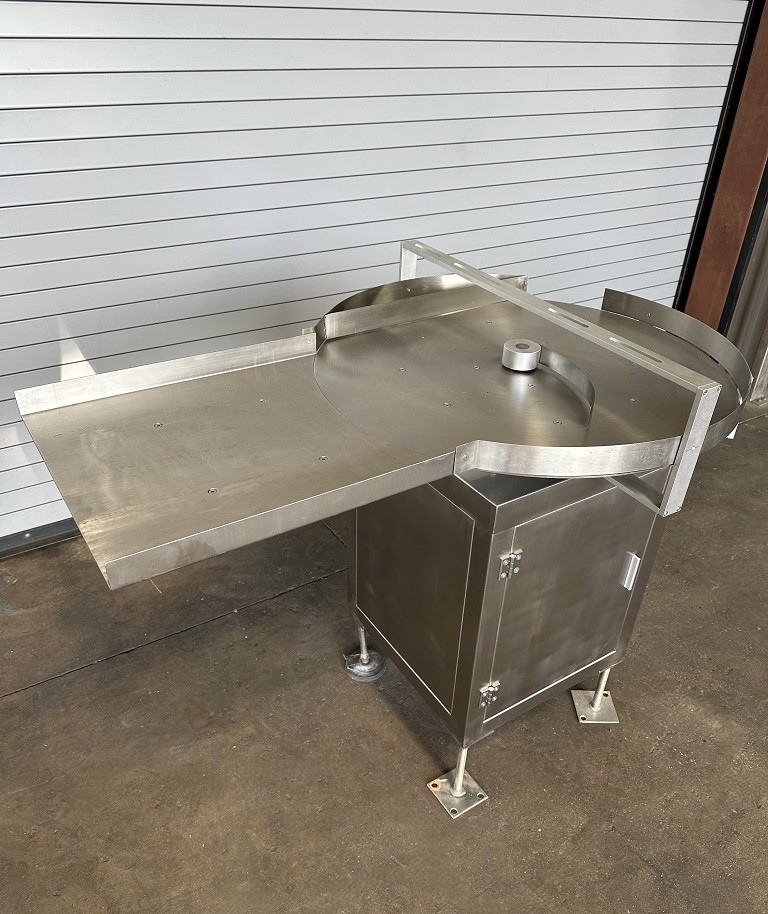 TPS 36in Stainless Rotary Accumulator Feed Table With Speed Control (1)