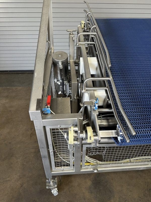 Conveyor 34in x 60in Incline Food Transfer Conveyor
