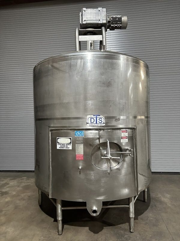 DCI 2000 Gallon Insultaed Mix Tank, Serial #94-F-18396-A