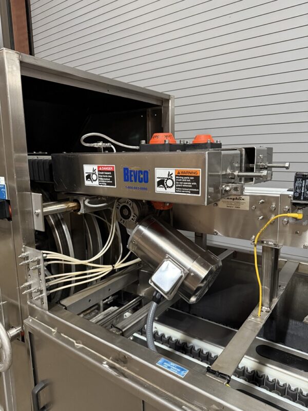 BEVCO M510 Inline Bottle Gripper Rinser, Cleaner, Cap Sterilizer