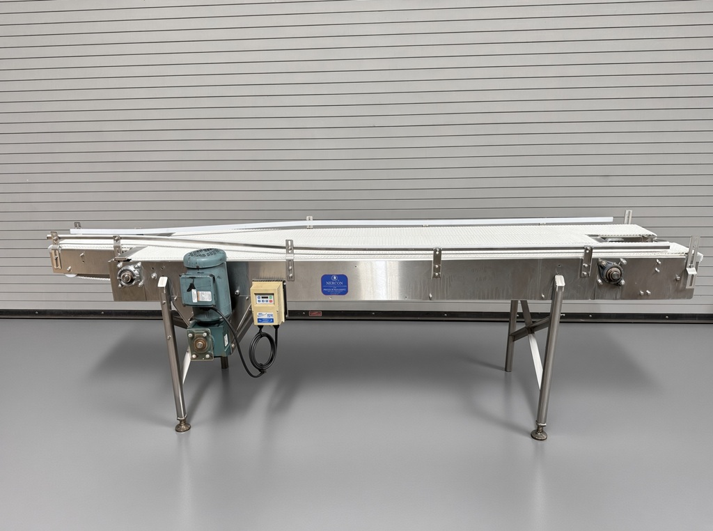 NERCON 24″ x 9′ SS REFLOW FLOW-THRU BOTTLE ACCUMULATION TABLE CONVEYOR